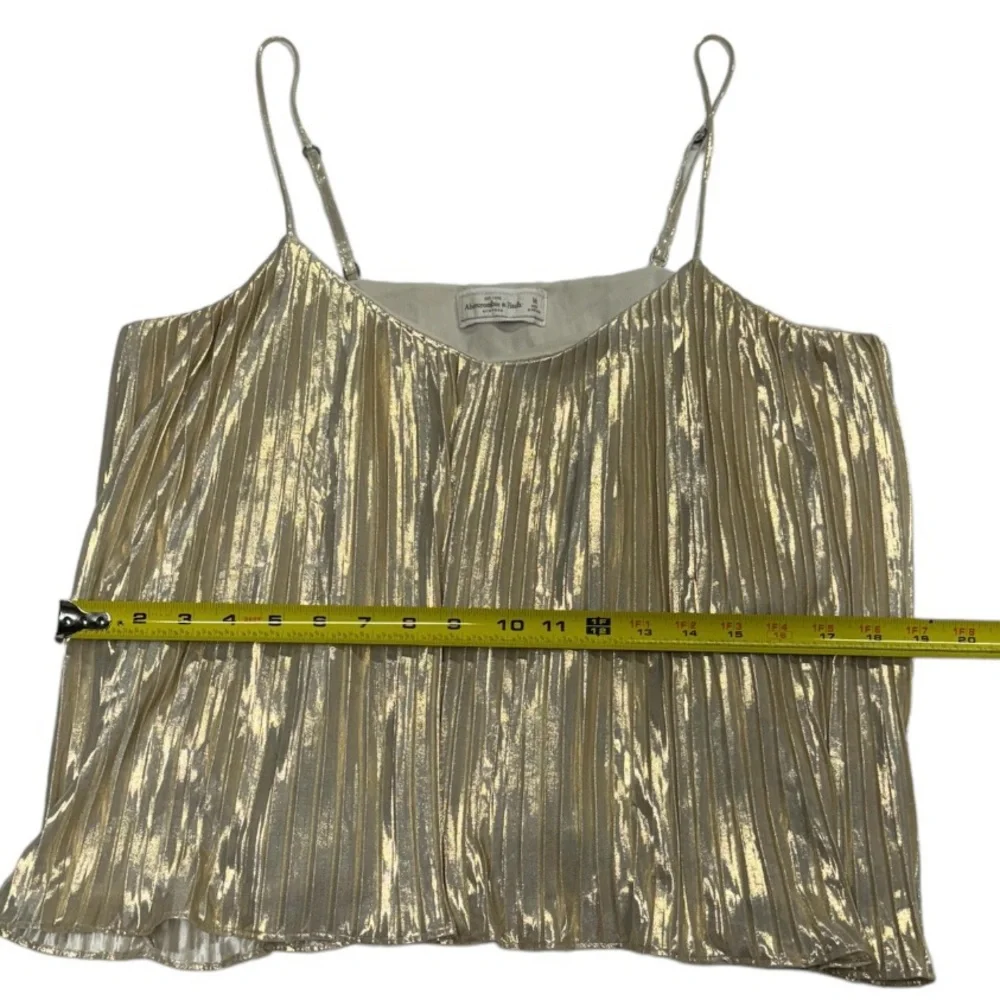 Abercrombie & Fitch size medium gold colored tank top blouse w adjustable straps - Picture 4 of 9